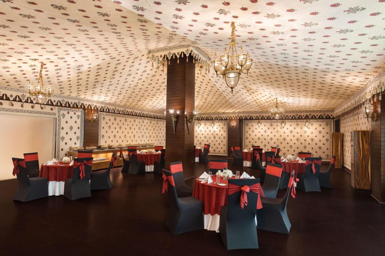 Radisson Jaipur City Center Ngoại thất bức ảnh The Imperial