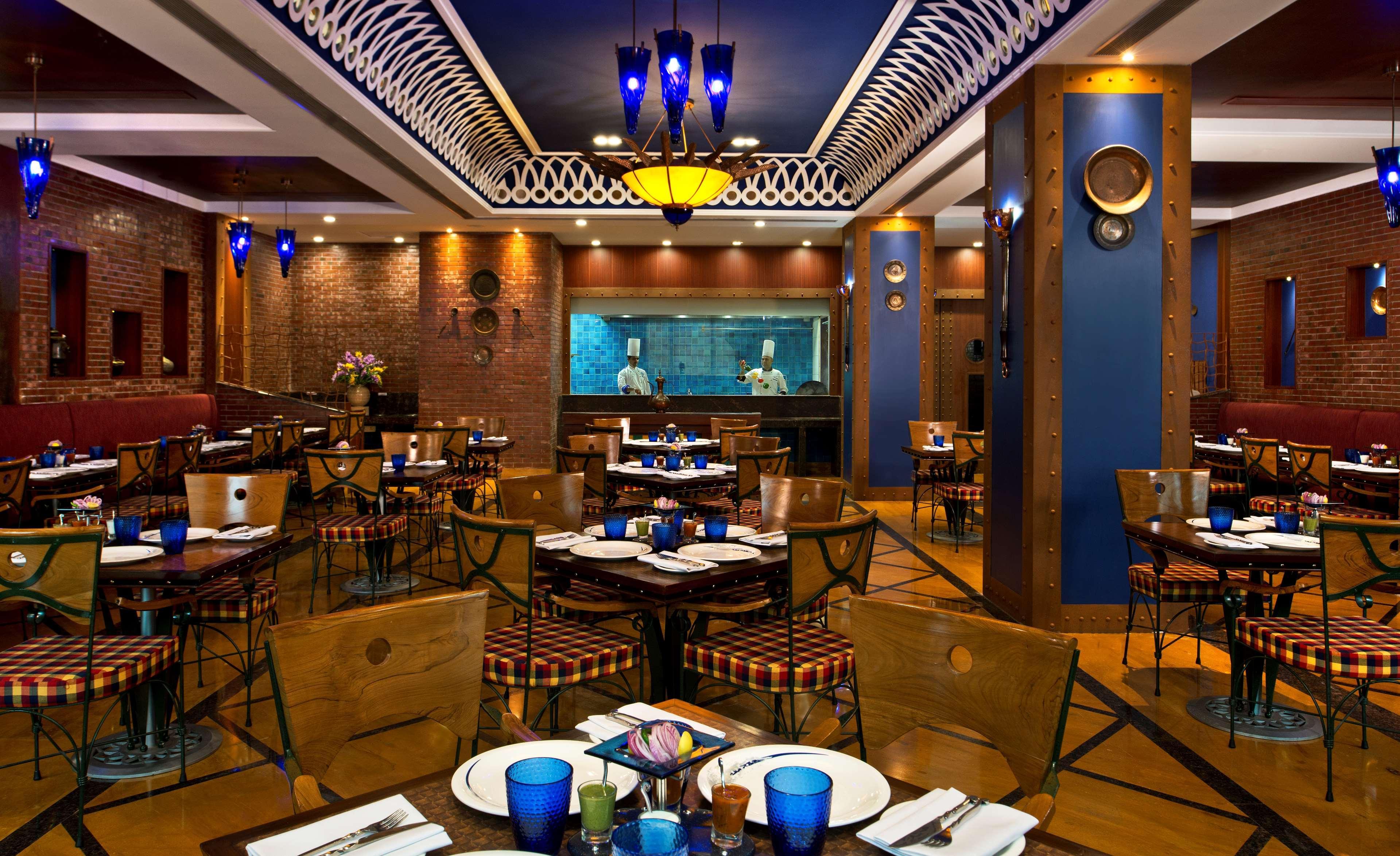 Radisson Jaipur City Center Ngoại thất bức ảnh The interior of the restaurant