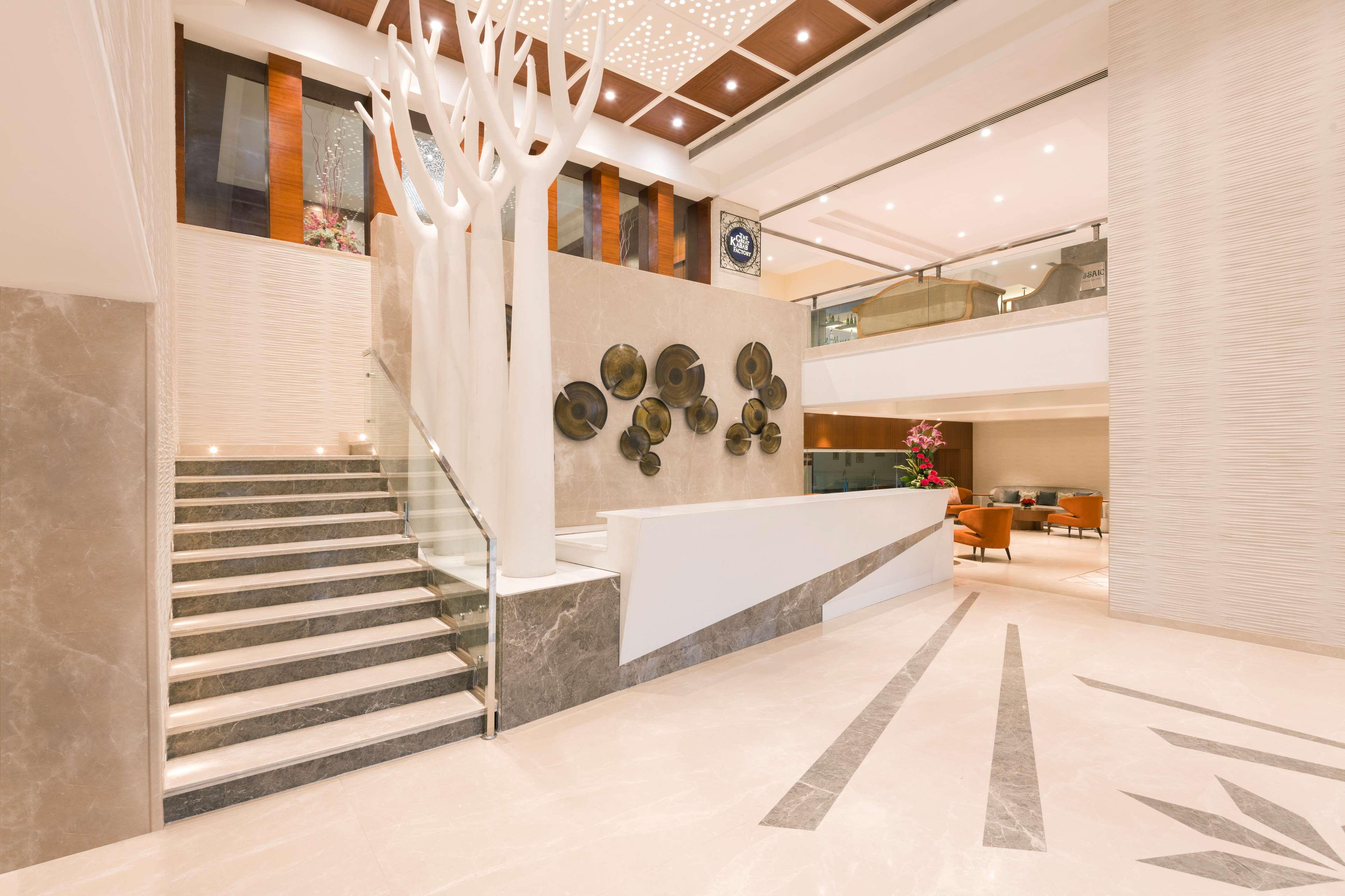 Radisson Jaipur City Center Ngoại thất bức ảnh Lobby