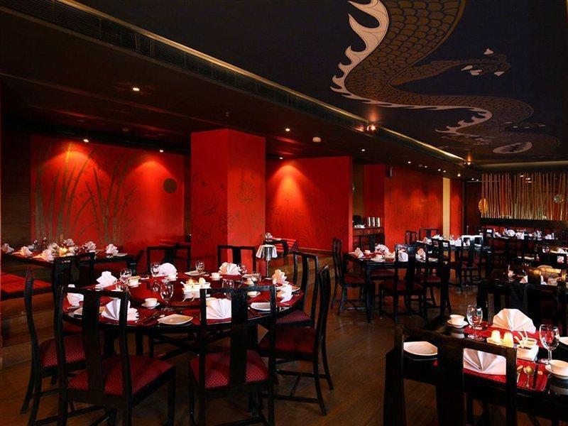 Radisson Jaipur City Center Ngoại thất bức ảnh The interior of the restaurant