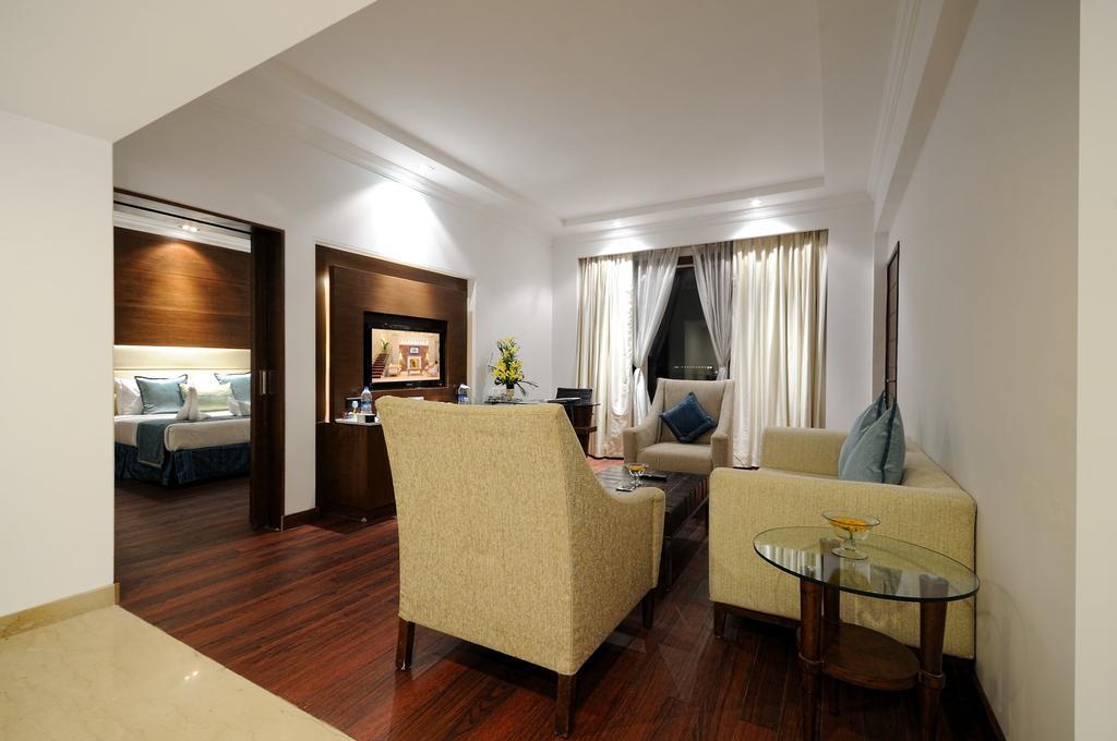 Radisson Jaipur City Center Phòng bức ảnh Suite at the Taj Bengal